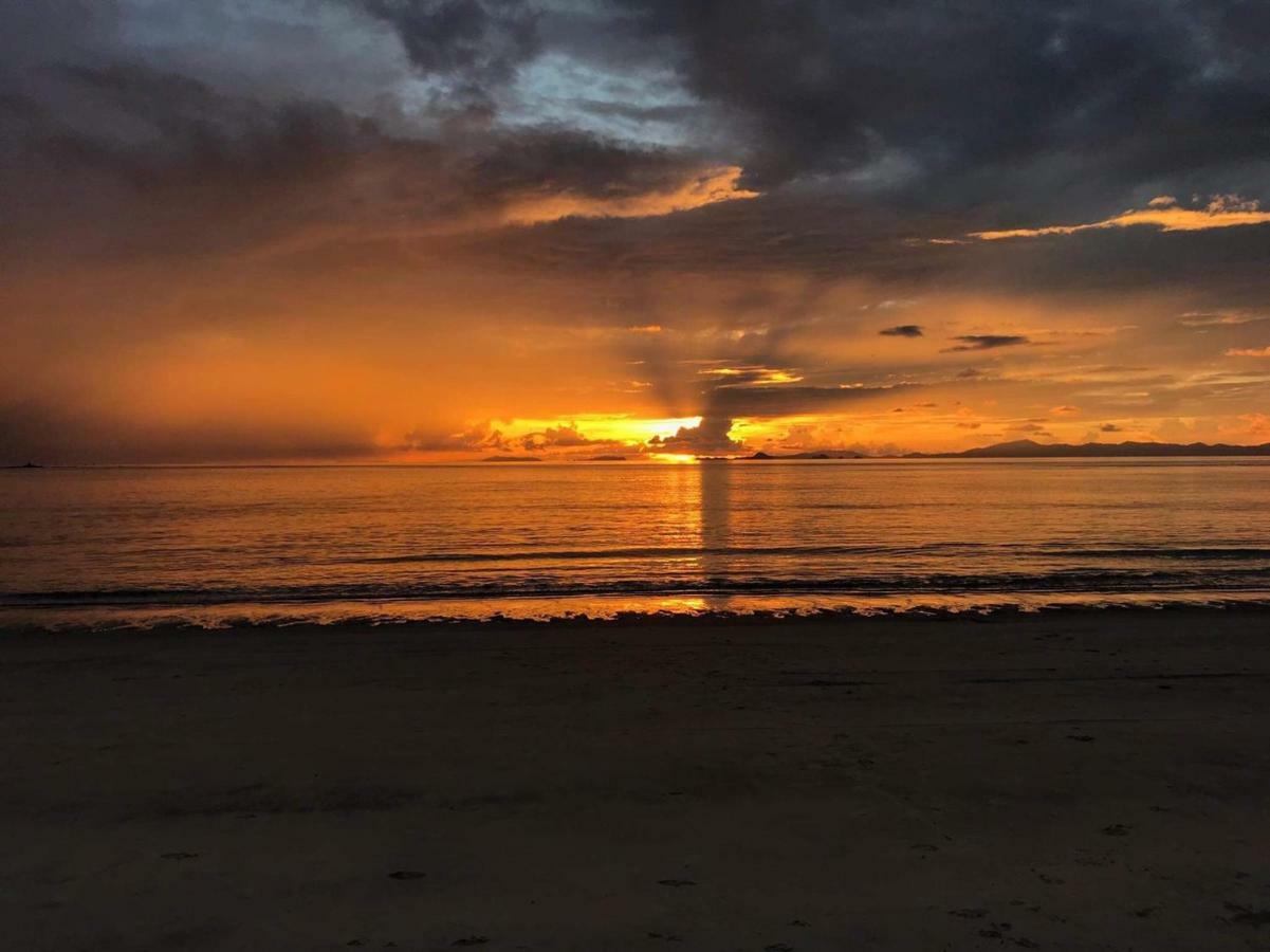 O Little Tent De Koh Chang Ранонг Экстерьер фото